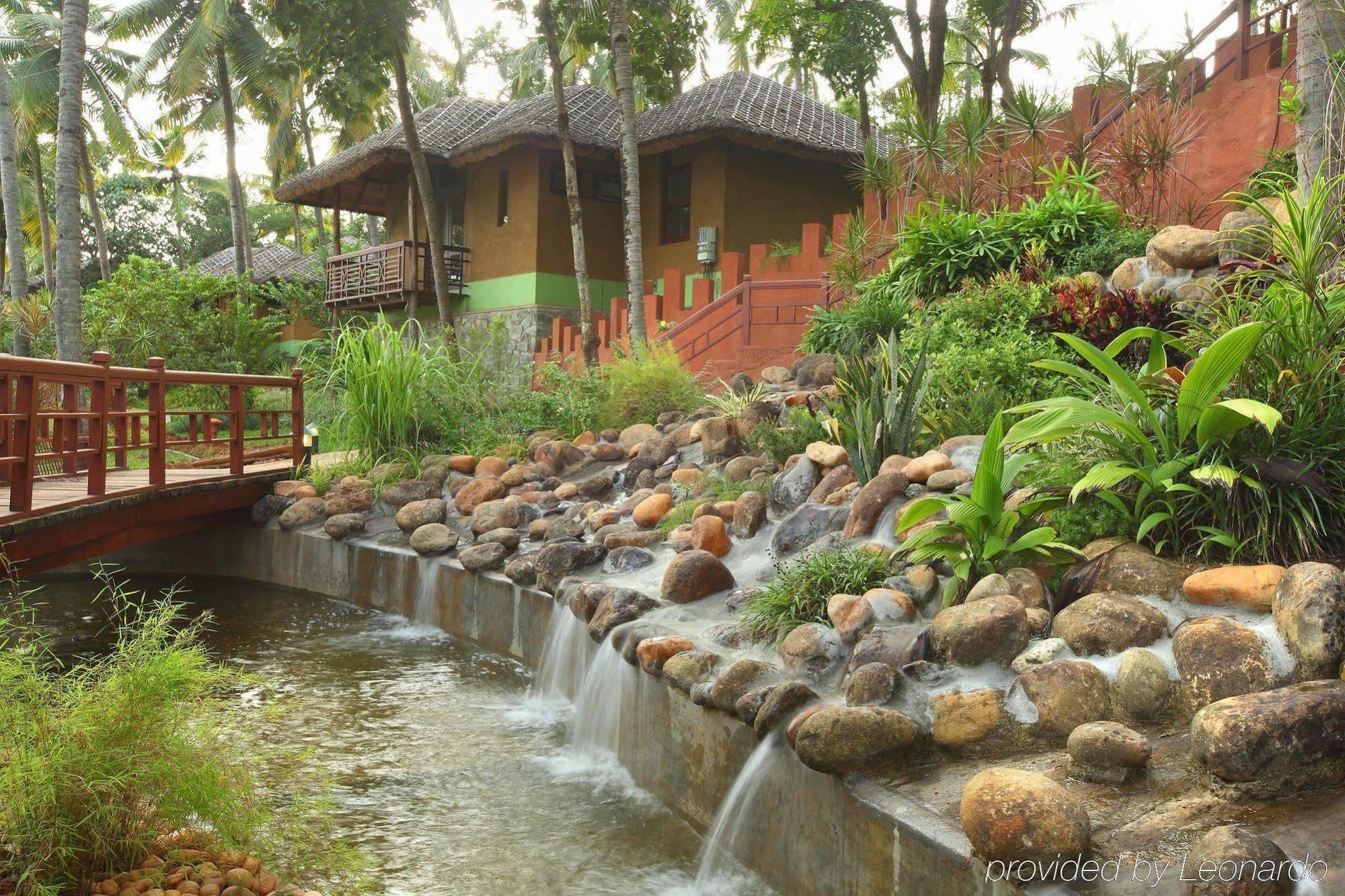 Fragrant Nature Backwater Resort & Ayurveda Spa Kollam Exterior photo